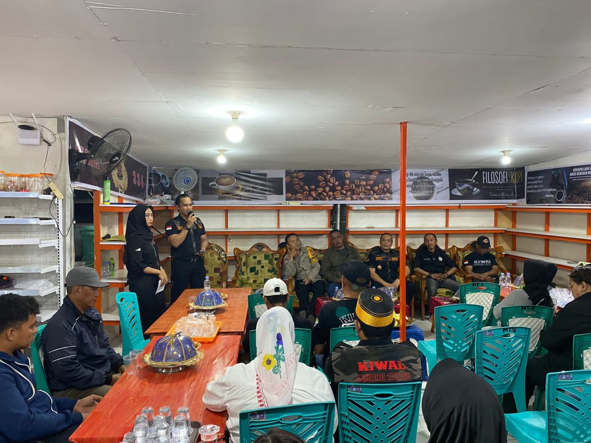 Peresmian Sekretariat Kiwal Garuda Hitam PAC Biringkanayya di Warkop 235