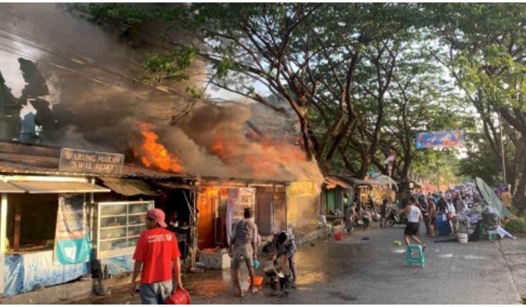 Warung Makan Dan Sejumlah Kios Di Gor Sudiang Dilalap Sijago Merah, Ini Penyebabnya.