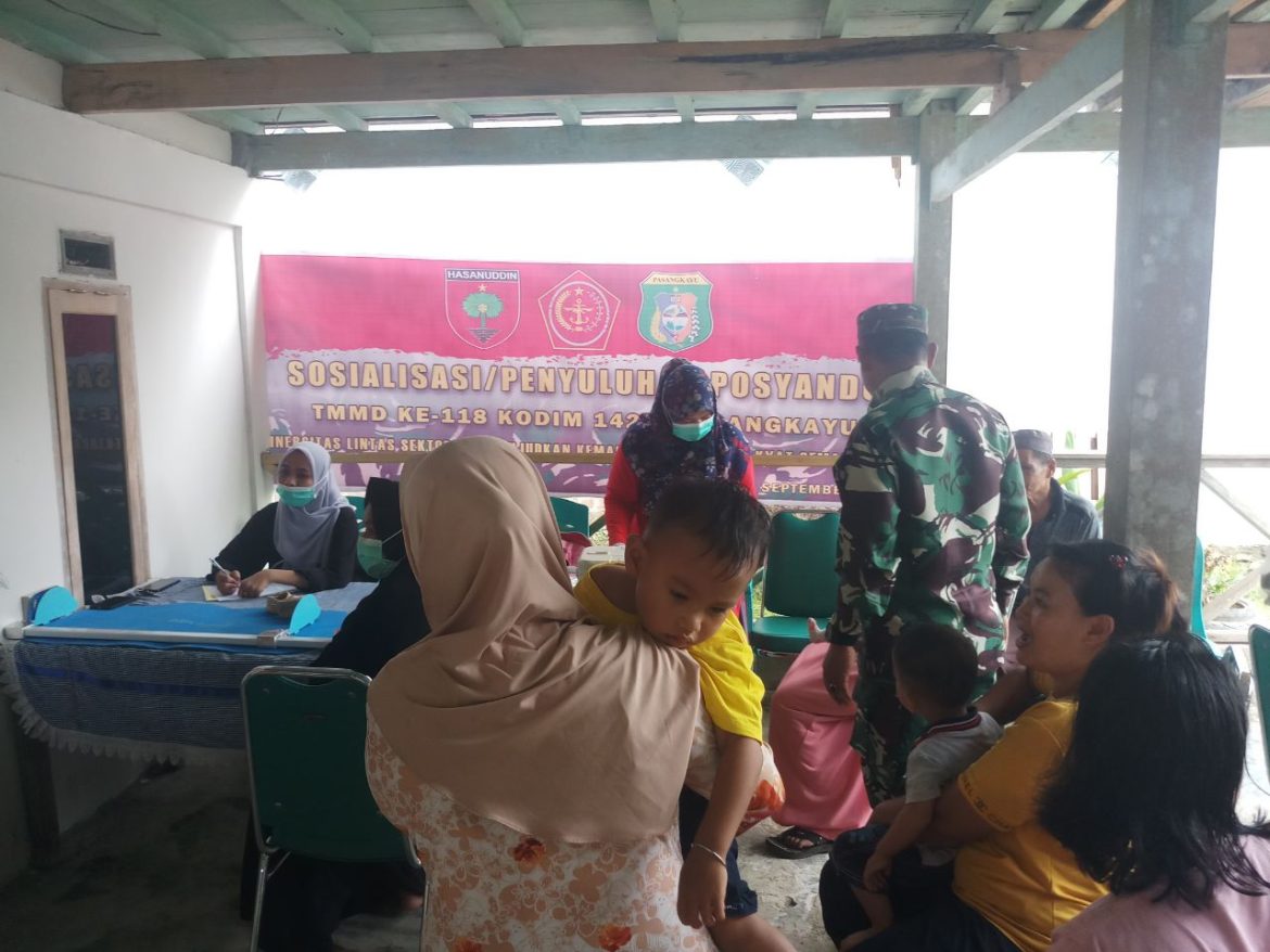 Berikan Penyuluhan Kesehatan, Satgas TMMD ke 118 Gandeng Puskesmas Pasangkayu