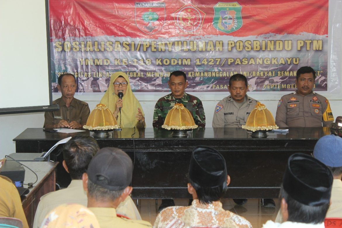 TMMD ke-118 Bersama Puskesmas Pasangkayu Sosialisasi Dan Penyuluhan Posbindu PTM di Desa Ako
