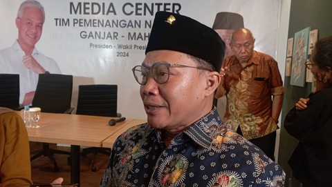 Jubir TPN Ganjar-Mahfud Ungkap Dugaan di Balik PDIP Belum Pecat Gibran