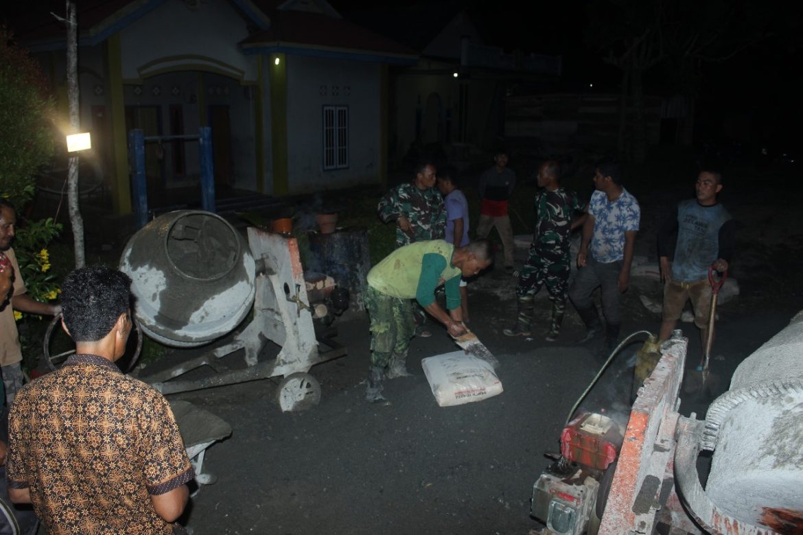 Gergaji pun Sudah Jadi Alat Pemotong Matrial Semen saat, Lembur Malam
