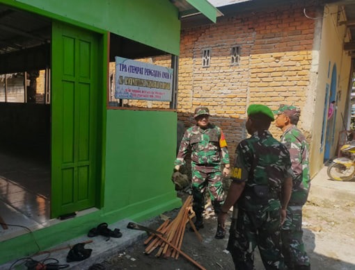 Dansatgas TMMD mengecek Pembangunan TPA AL-Rachmattullah Nurjabbar Rahmania