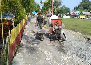 Pengerjaan Rabat Beton Satgas TMMD ke 118 Kodim 1427/Pasangkayu masuk 52% Pengecoran