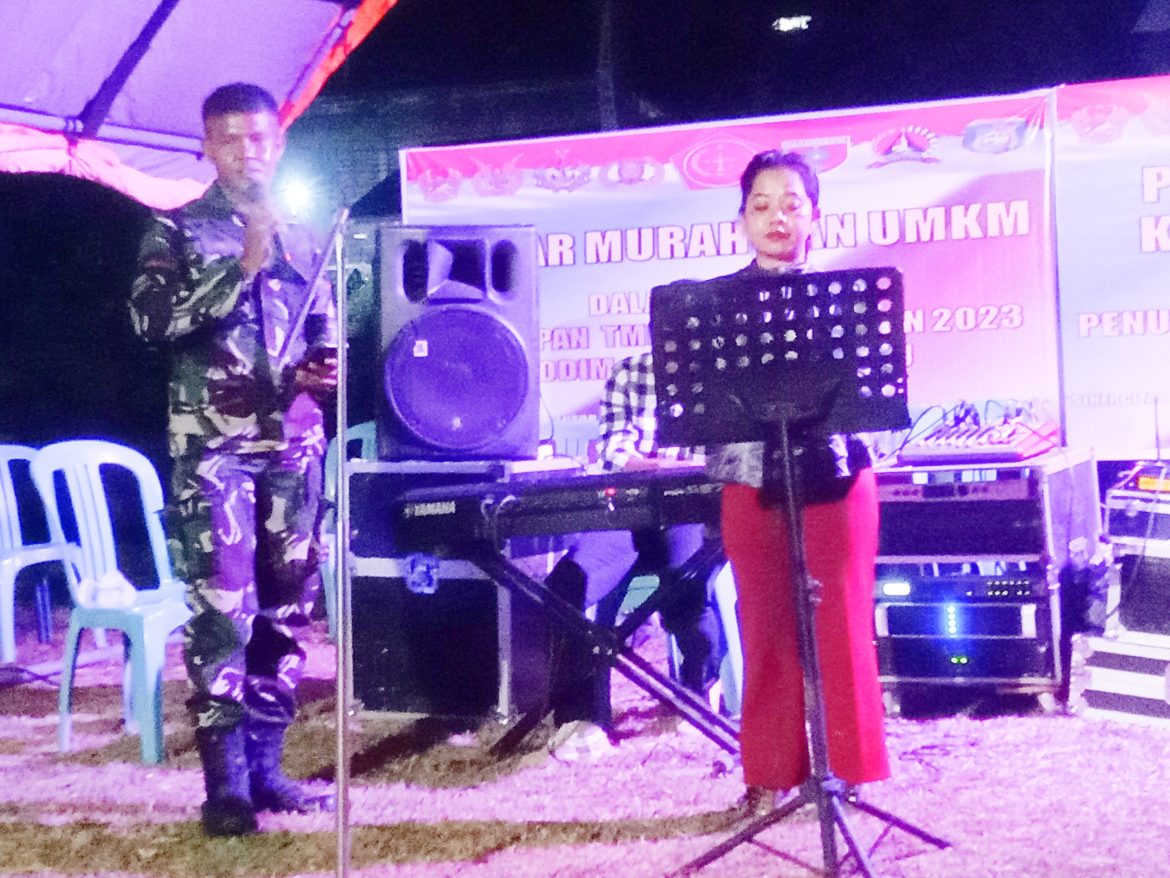 Hiburan Musik Sebagai Ajang Perpisahan Satgas TMMD Ke 118 Dan Warga Desa Ako