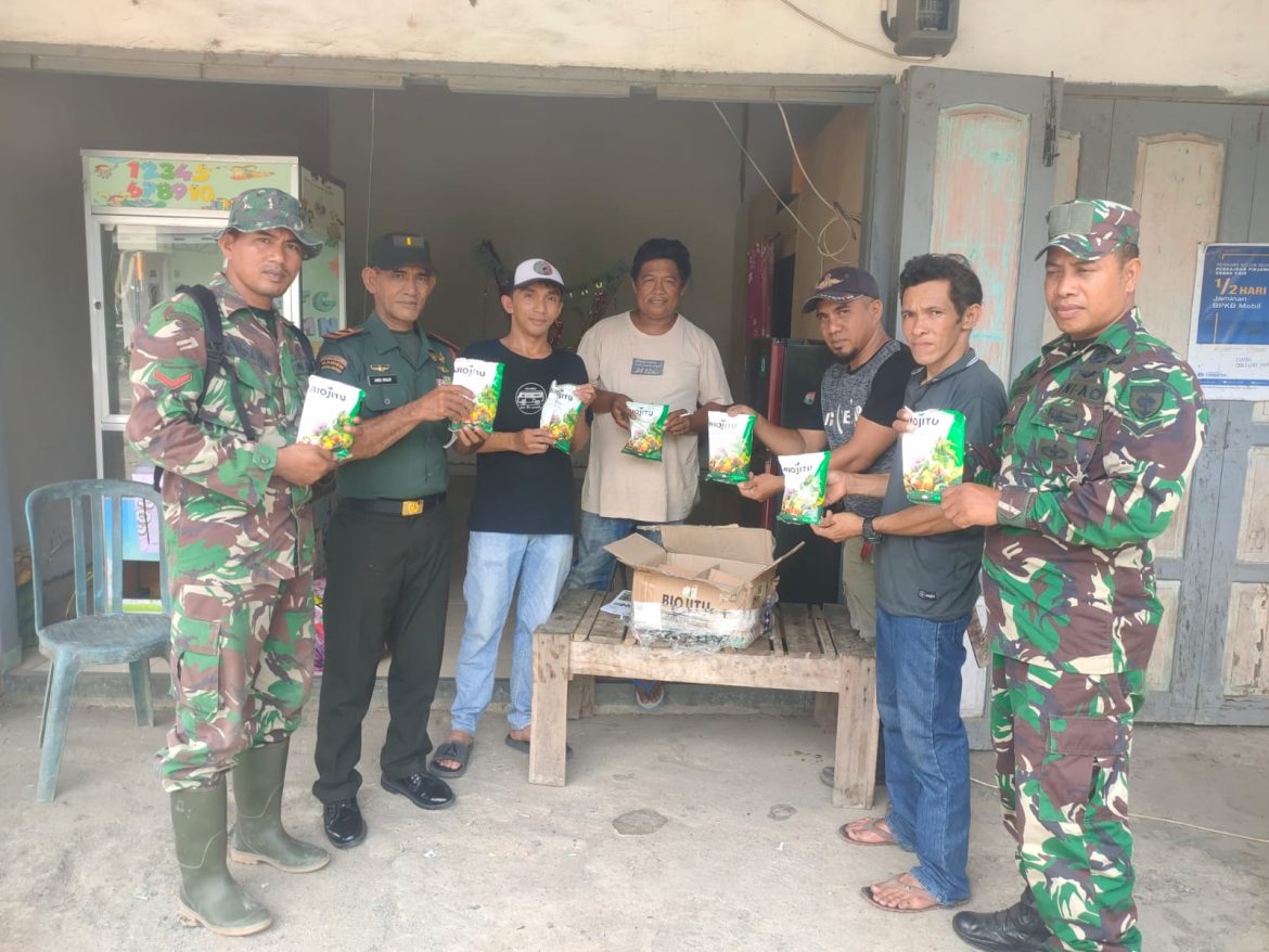 Penyerahan Bantuan Pupuk Organik Biojitu Untuk Masyarakat Kelompok Tani