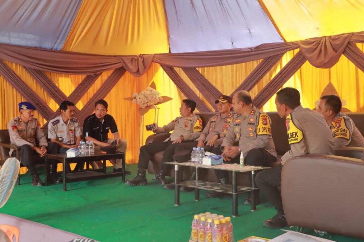 Kapolres Mateng Tinjau Pos Pengamanan dan Evaluasi Kesiapan Operasi Lilin Marano 2023 di Hari Natal