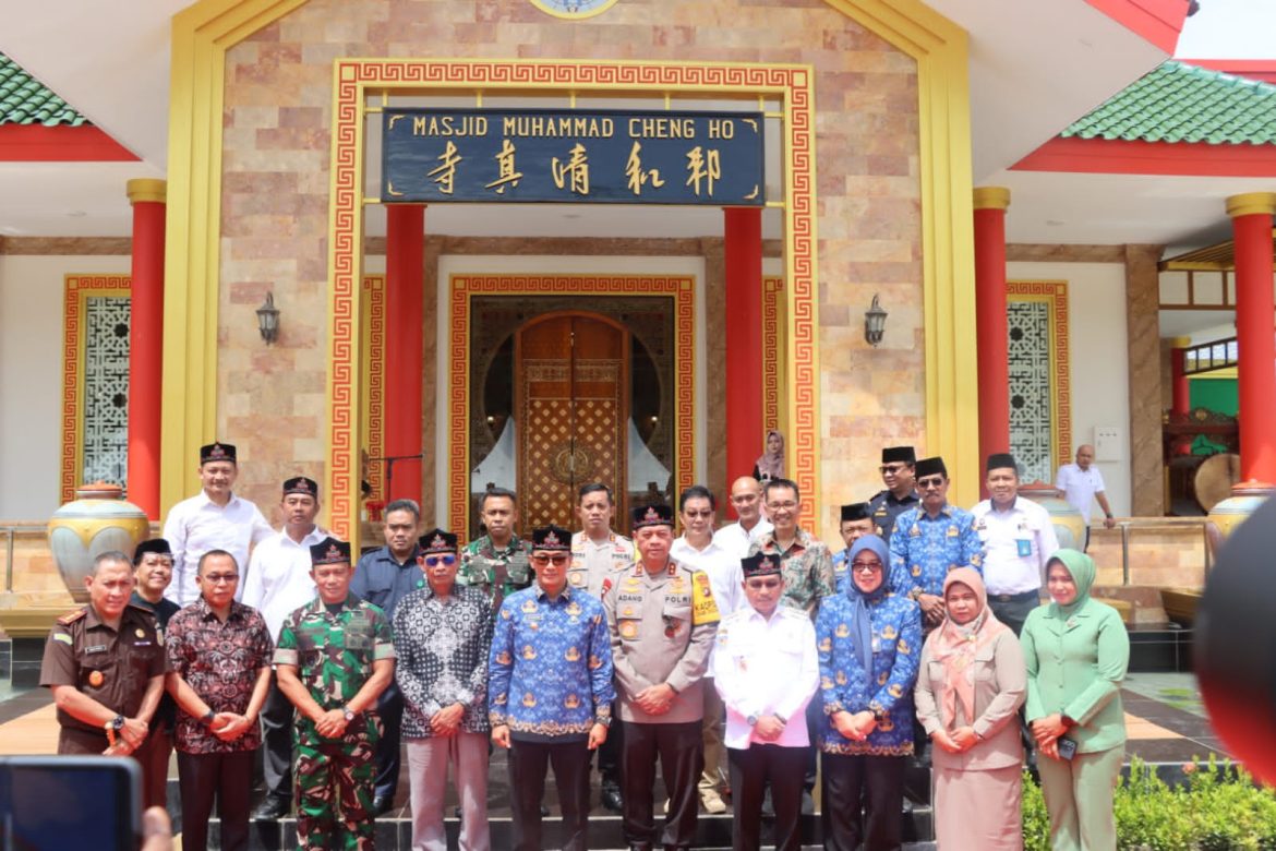 Bupati Dan Wabup Pasangkayu Hadiri Peresmian Masjid Muhammad Cheng Ho Rondomayang