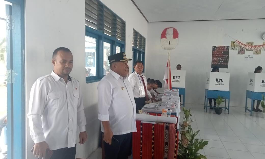 Pj. Bupati Tanimbar Gandeng Forkopimda Tinjau 11 TPS di Saumlaki, Ini Daftarnya