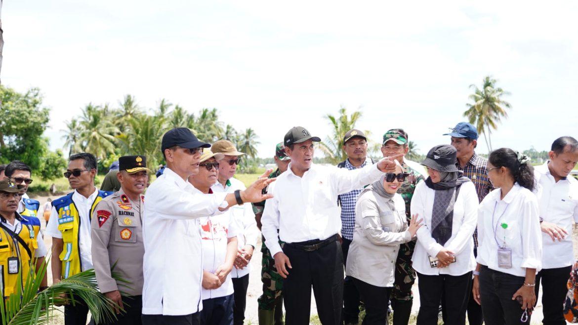 Wakapolda Bersama Mentri, Hadiri Panen Raya Didesa Papalang 