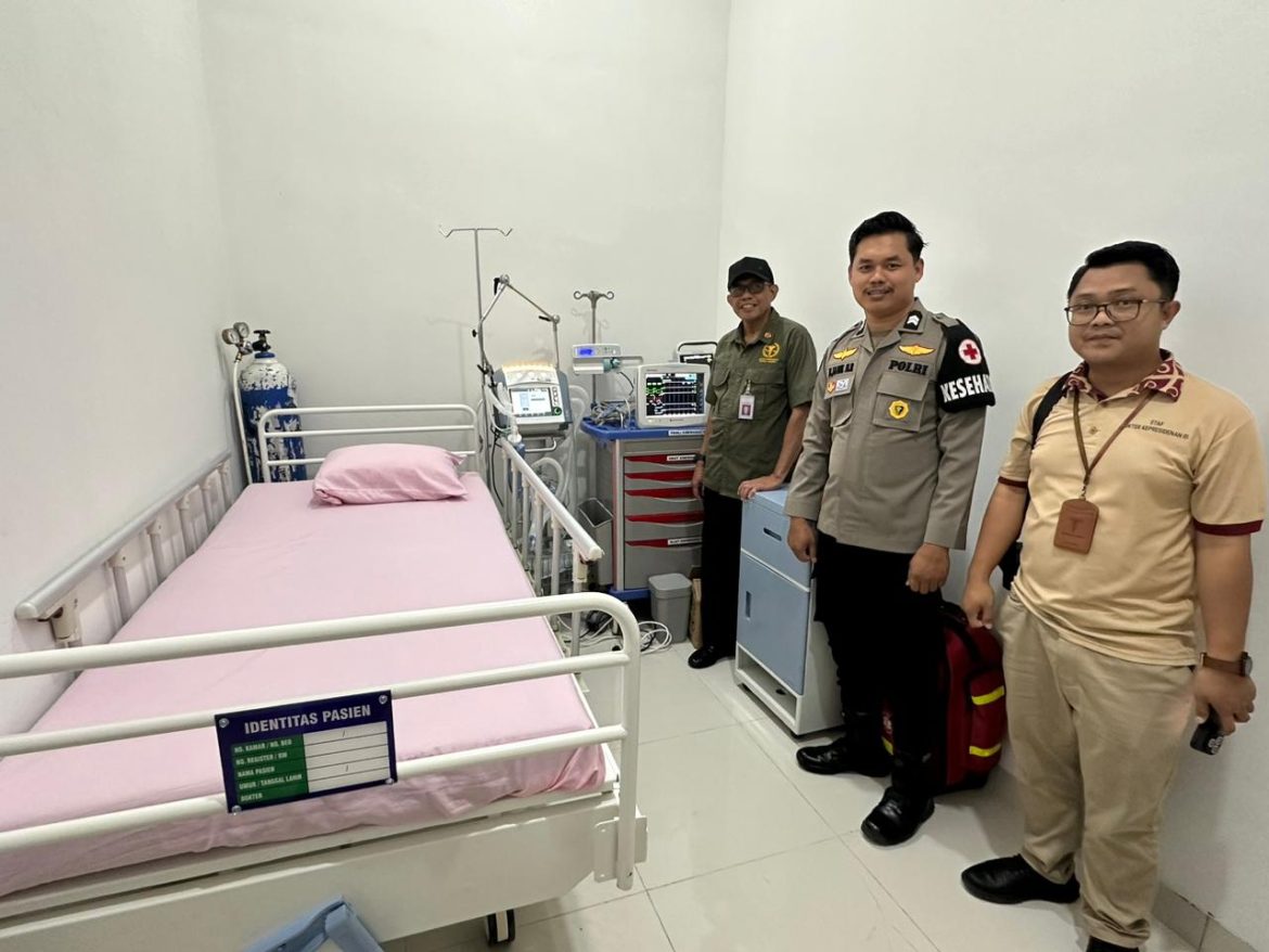 Rumah Sakit Bhayangkara Polda Sulbar Siagakan Tim Pamkes Dalam Rangka Kunjungan Presiden Joko Widodo