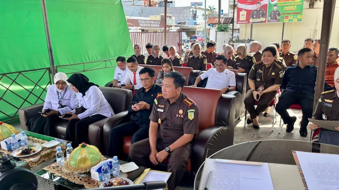 Kasat Reskrim Polres Mateng Hadiri Pemusnahan Barang Bukti di Kejaksaan Negeri Mamuju