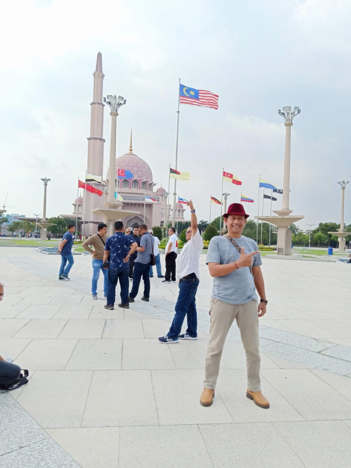 Latar Belakang Seorang Pria Buruh Sawit Berkarier Dan Sukses di Astra Agro