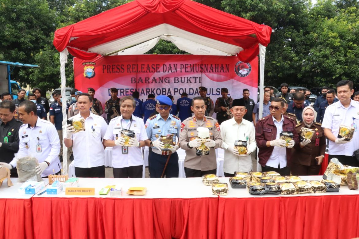 Polda Sulsel Musnahkan Puluhan Kilo Barang Haram, Pengungkapan 4 Bulan Terakhir