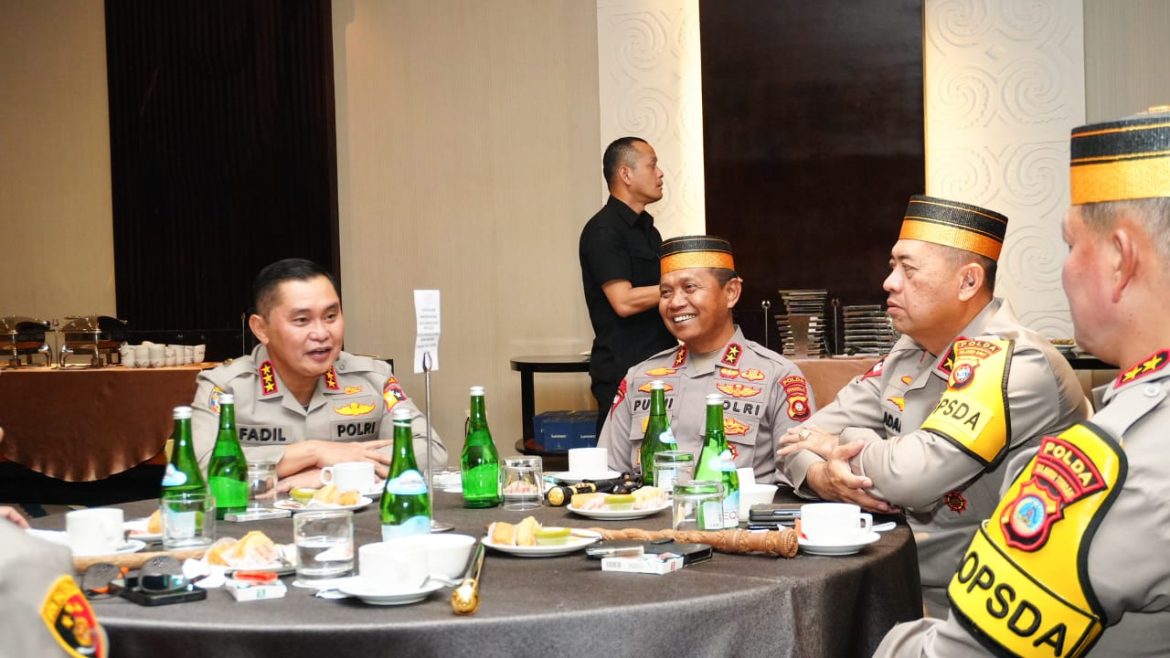 Kapolda Sulbar Hadiri Rakernis Baharkam Polri T.A 2024 di Makassar