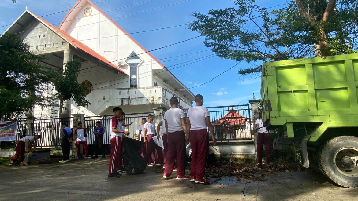 Menyambut HUT Bhayangkara Ke-78 Polres Polman Laksanakan Bakti Sosial Di Tempat Ibadah 