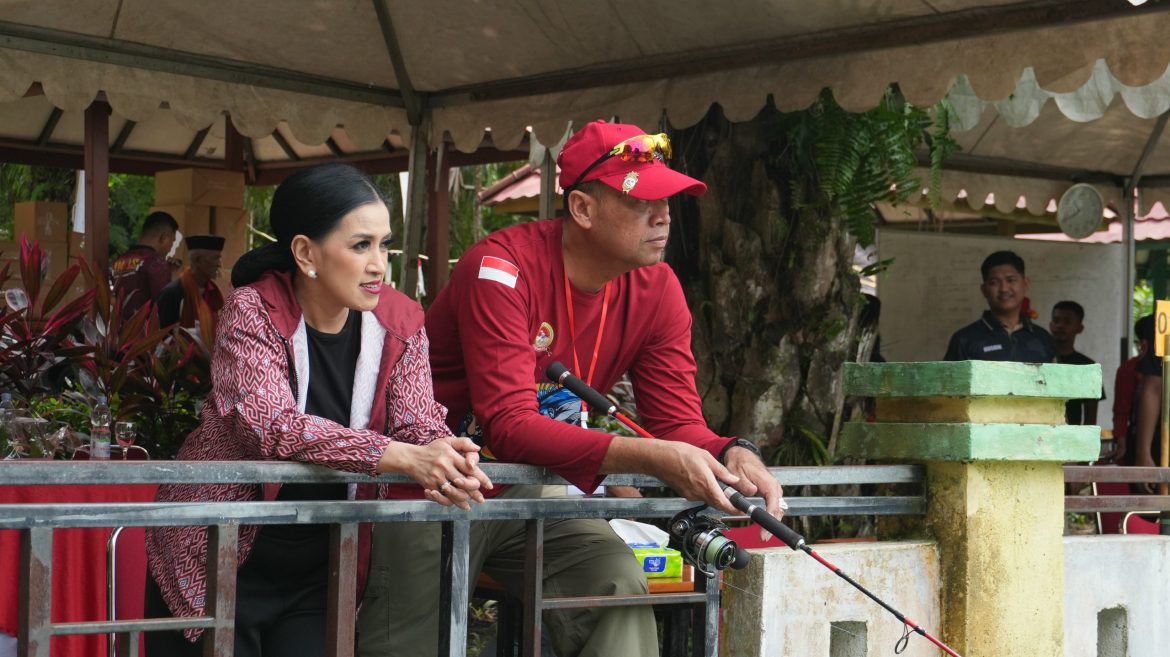 Polda Sulbar Gelar Lomba Mancing di Gentungan Kecamatan Kalukku