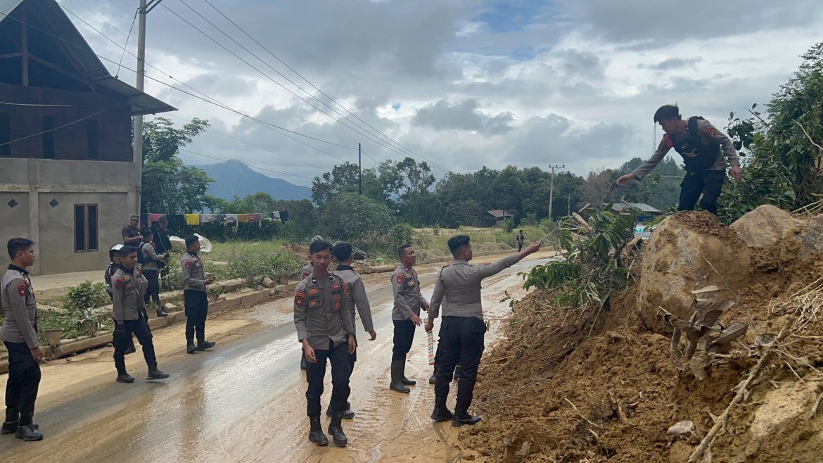Polda Sulbar Gencarkan Patroli Penanganan Bencana Alam