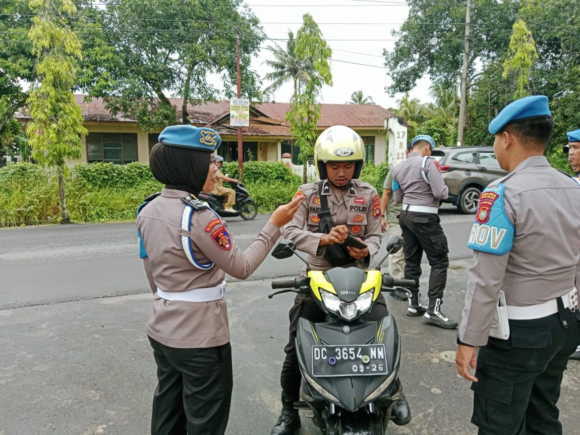 Seksi Propam Polres Polman Laksanakan Gaktiplin Dalam Rangka OPS Patuh Marano 2024