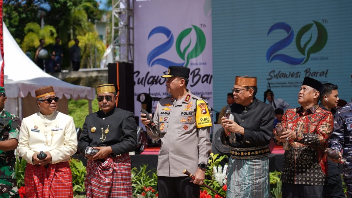 Kapolda Hadiri Kick Off Rangkaian Kegiatan Launching Logo Meriahkan Hari Jadi Ke-20 Sulbar