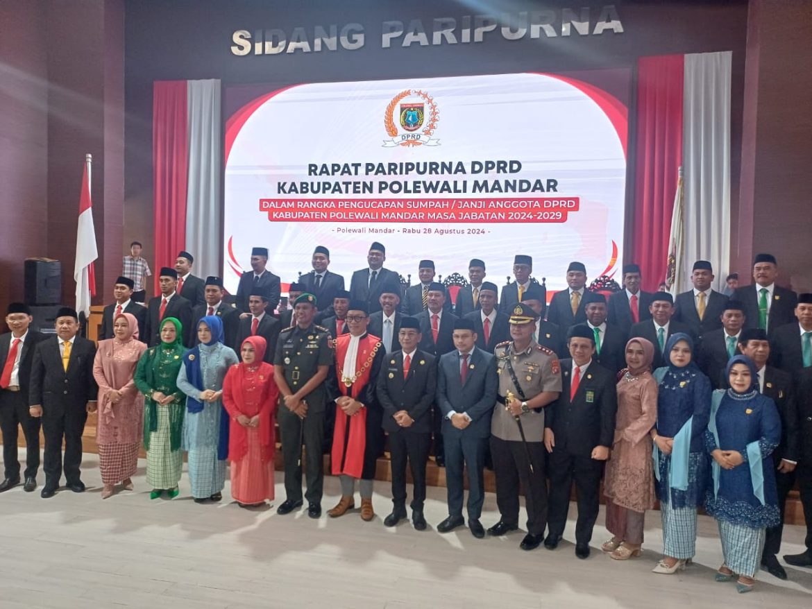 Kapolres Polman Hadiri Pelantikan Dan Pengambilan Sumpah Anggota DPRD Periode 2024-2029