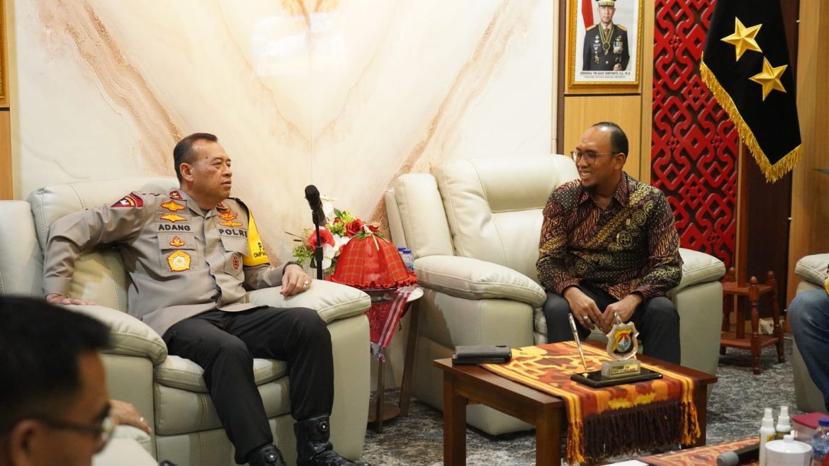 Kapolda Sulbar Terima Kunjungan Silaturahmi General Manager PT. PLN (Persero) 