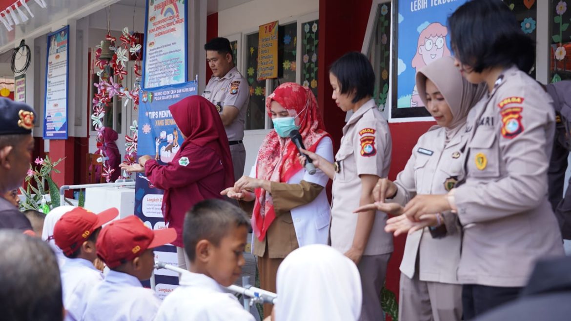 Biddokes Polda Sulbar: “Yuk, Jaga Kesehatan! Makan Sehat, Hidup Sehat!”