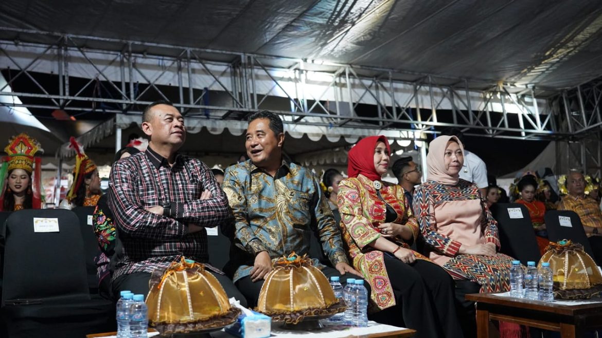 Kapolda Sulbar Beri Semangat Untuk UMKM Pada Penutupan Gema Sulbar 2024