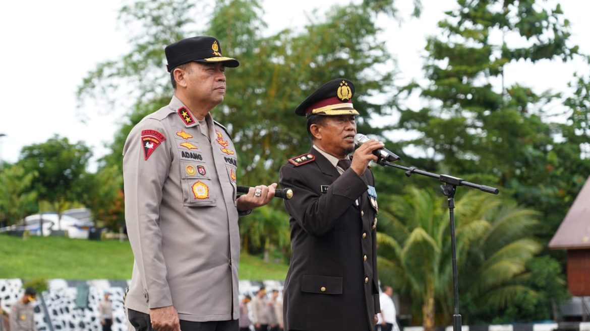 Momen Haru Wisuda Purnabakti 24 Personel, Kapolda Sulbar : Dedikasi Dan Loyalitas Dipersembahkan Untuk Negeri