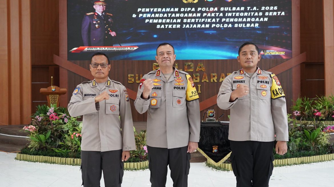 Kapolda Sulbar Tekankan Integritas Dalam Pengelolaan Anggaran Saat Penyerahan DIPA 2025