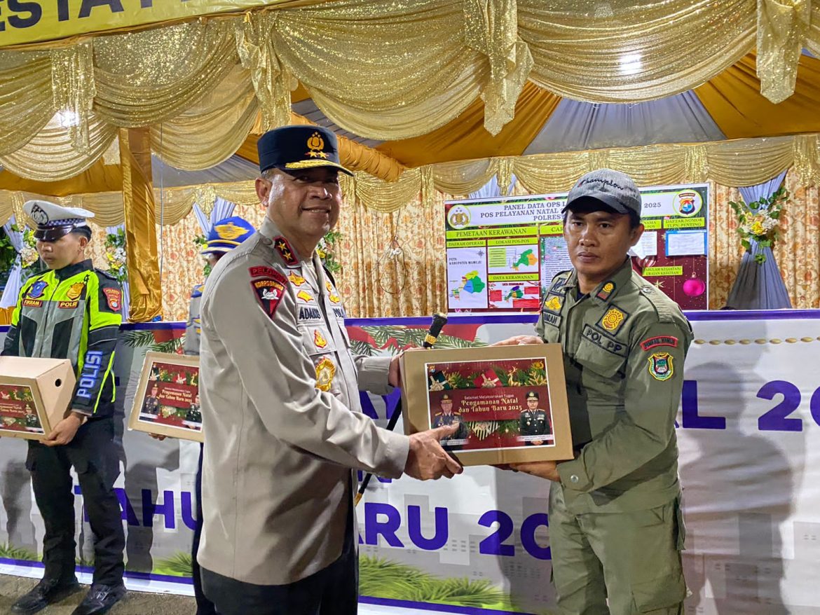 Kapolda Sulbar Pantau Kesiapan Dan Bakar Semangat Personel Posko Nataru: Jaga Keamanan, Raih Berkah Natal  Tahun Baru