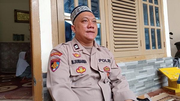 Aiptu Nana Ajarkan Qur’an Ke Warga Jambi: Saling Bantu Dalam Kebaikan