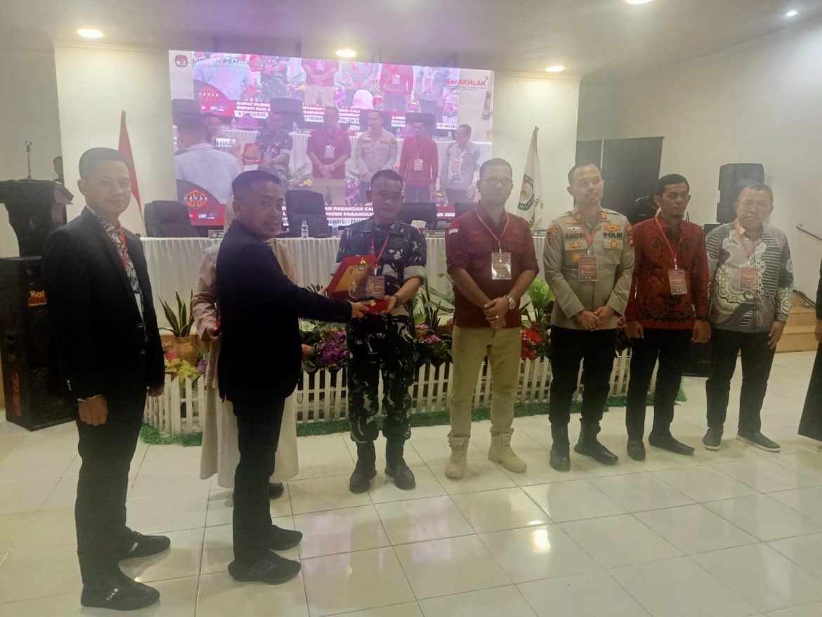 Mewakili Dandim Pasiter Kodim 1427 Pasangkayu Kapten Ismail Hadiri Rapat Pleno Penetapan Paslon Terpilih Gubernur Dan Bupati 