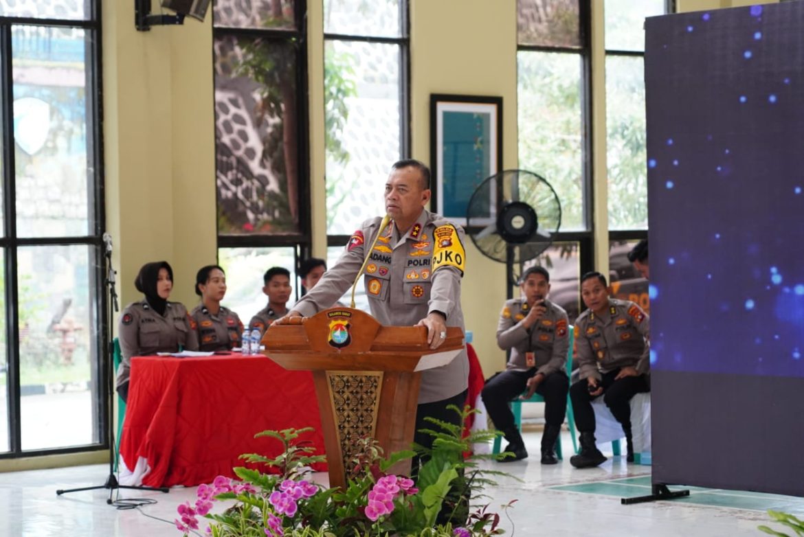 Kapolda Sulbar Pastikan Permainan Sabung Ayam Akan Diberantas Habis 