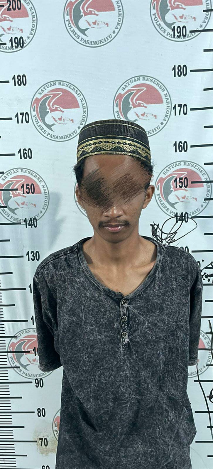 Warga Baras IV Ditangkap Sat Res Narkoba Pasangkayu Usai Membeli Sabu Di Kayumaloe