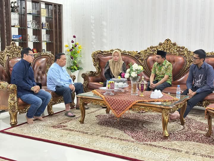 Ketua dan Wakil Ketua DPRD Sulawesi Barat Gelar Silaturahmi dengan Wakil Gubernur di Rujab