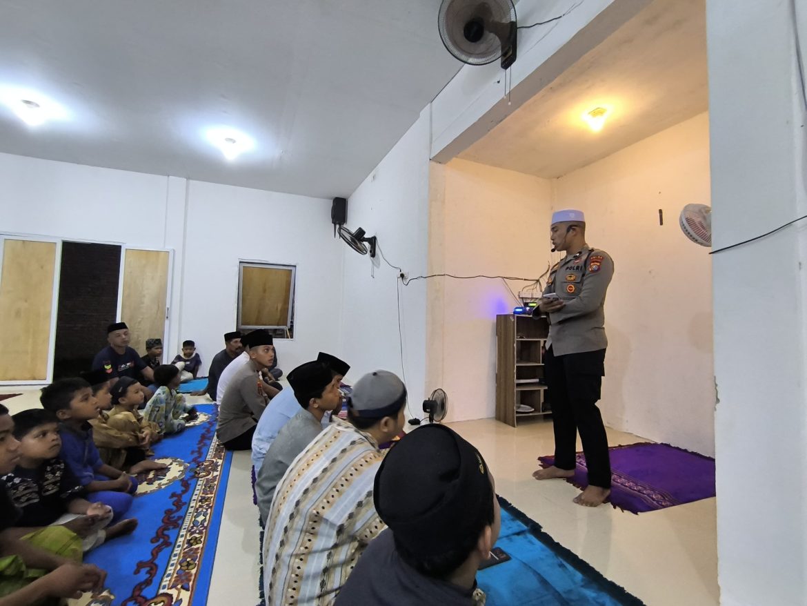 Hafiz Quran Polda Sulbar Jadi Imam Tarawih, Ramaikan Malam Ramadhan Penuh Sentuhan Dakwah