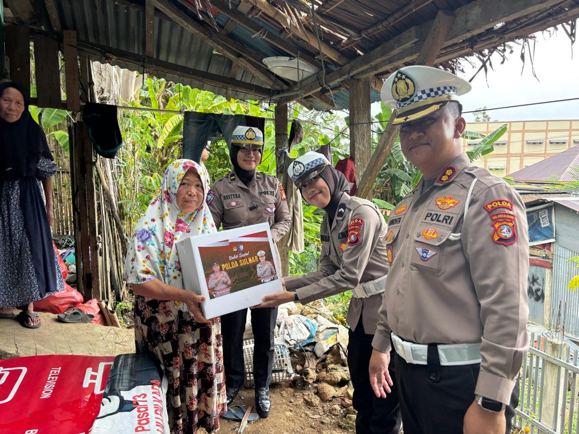 Jumat Berkah Ramadhan: Polda Sulbar Tebar Kebaikan Di Tengah Masyarakat