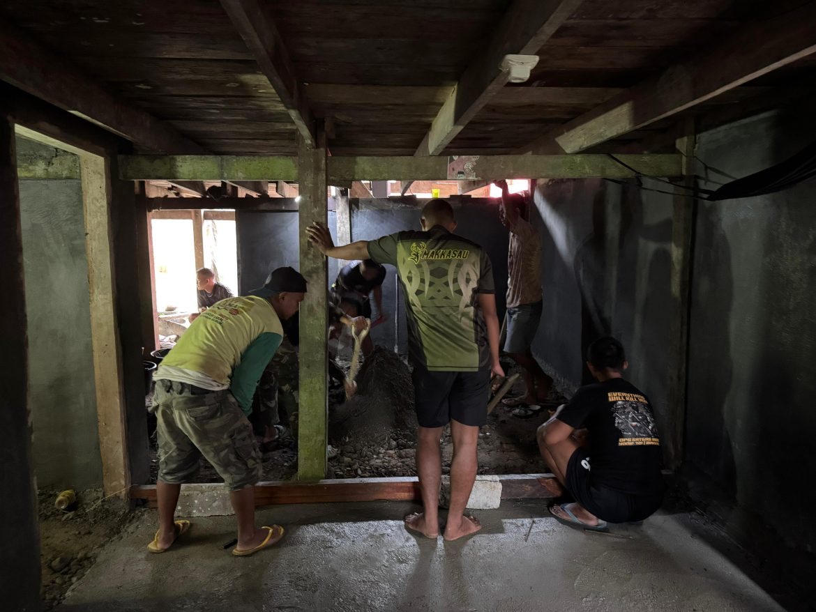 Program TMMD Rumah Layak Huni Untuk Warga Desa Benggaulu Sudah Memasuki 60%