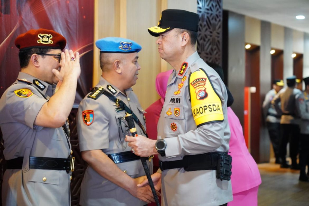 Pimpin Sertijab, Kapolda Sulbar Tandai Era Baru Kepemimpinan DitReskrimsus dan Bid Propam