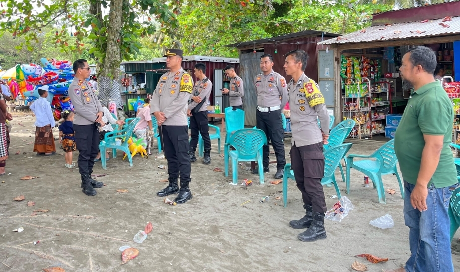 Pengamanan Giat Melasti Sambut Hari Raya Nyepi Tahun Baru Saka 1947 di Pantai Batumianak Berjalan Kondusif