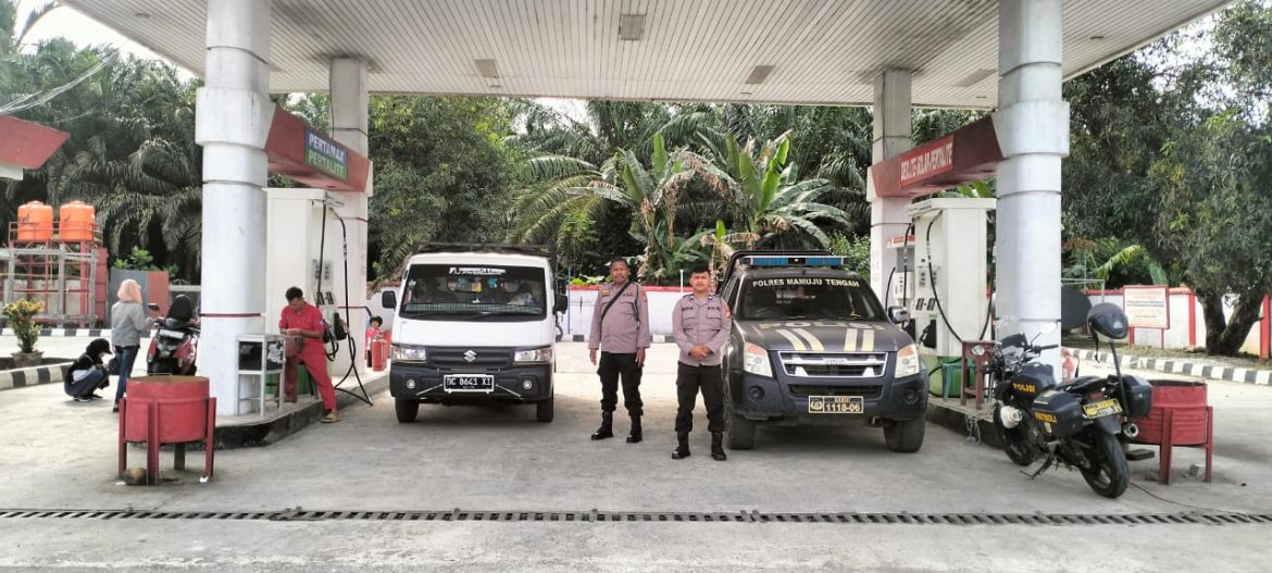 Polsek Karossa Lakukan Patroli dan Koordinasi ke Pihak SPBU Persiapan Arus Balik Mudik Lebaran