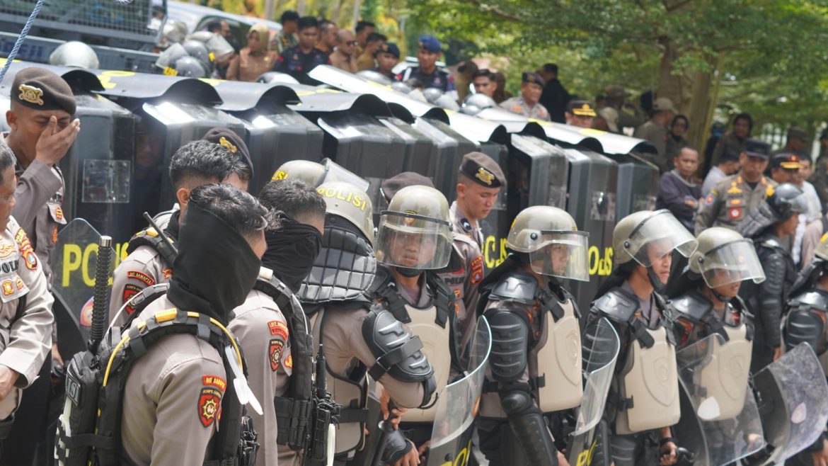 Warga Karossa Serukan Penolakan Tambang Pasir di Aksi Damai