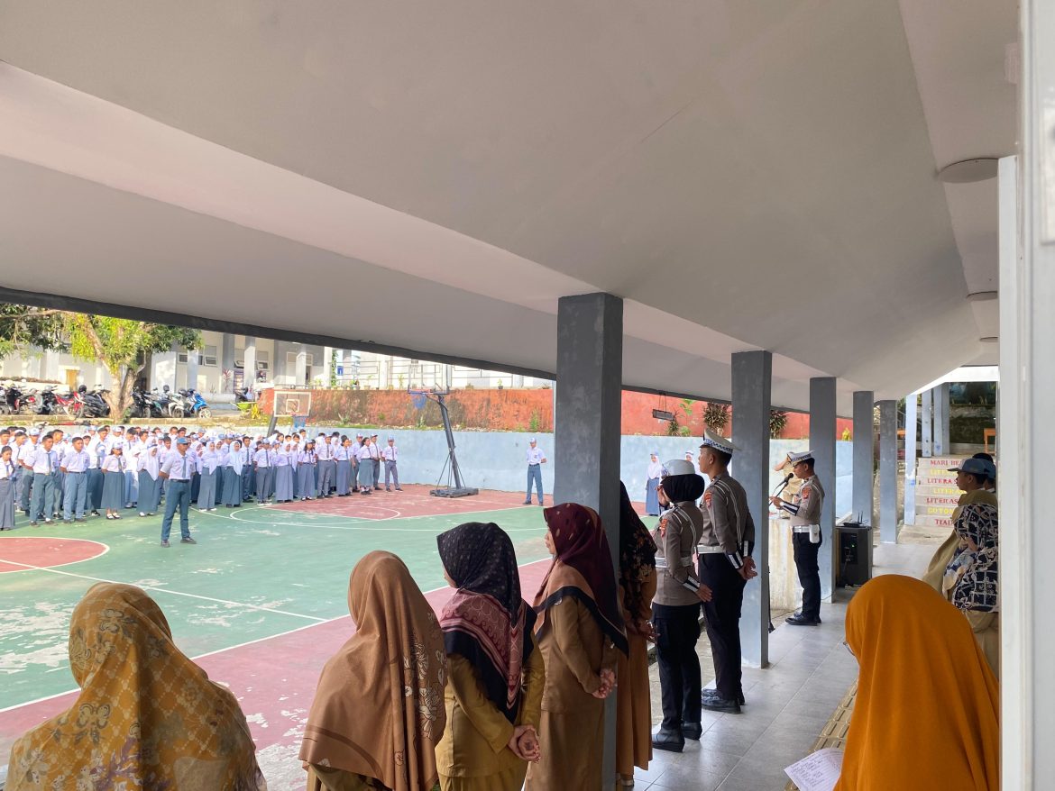 Edukasi Lalu Lintas Masuk Sekolah