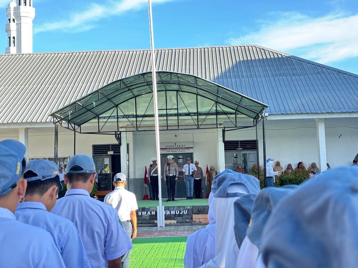 Siswa Mamuju Dapat Wejangan Inspiratif dari Dirlantas Polda Sulbar