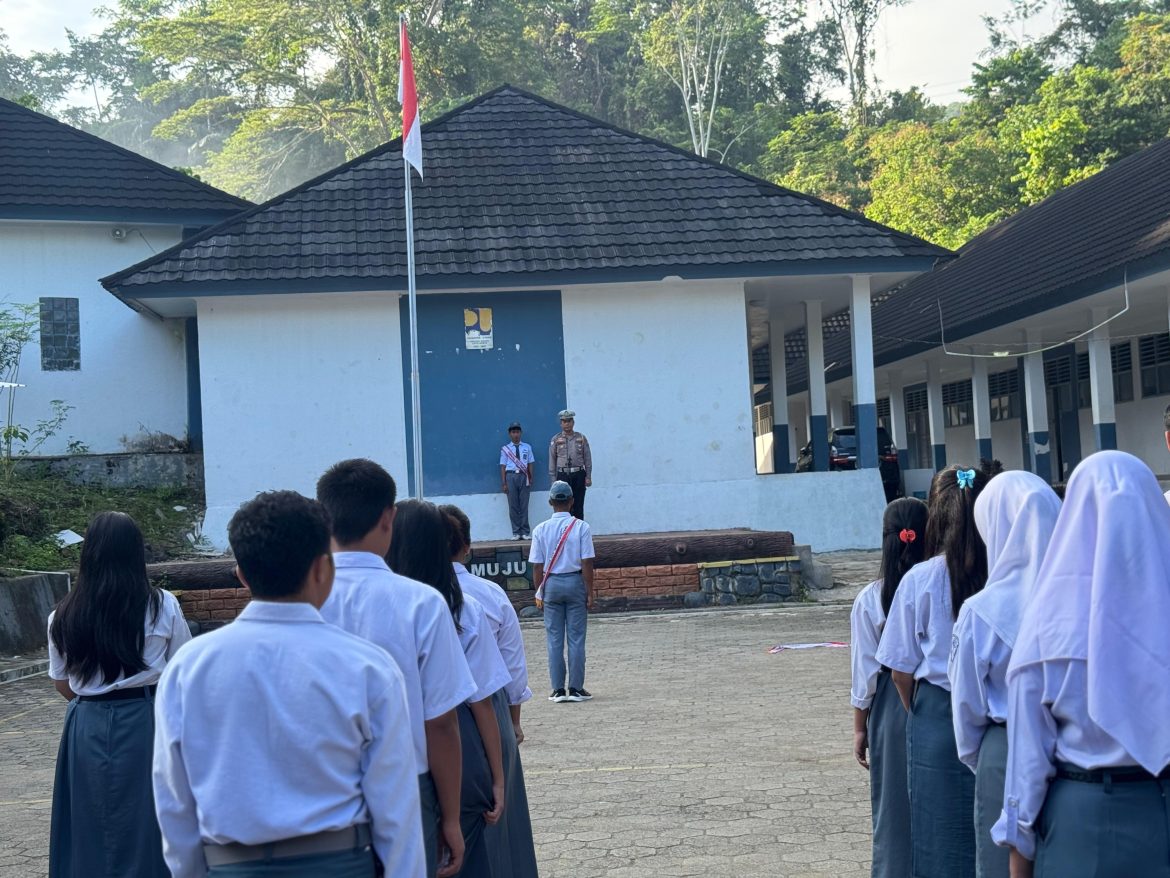 Polisi Masuk Sekolah, Siswa Dibina Tertib Lalin