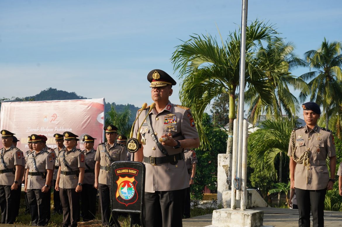 Kapolda Sulbar Pimpin Ziarah di TMP Patidi, Tandai Hari Bhayangkara ke-79