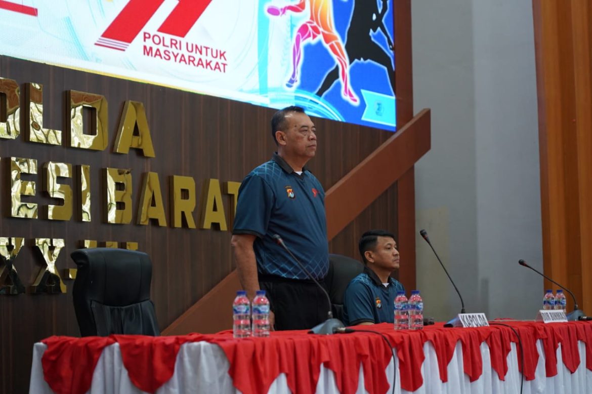 Olahraga Satker Polda Sulbar, Wujudkan Kebersamaan dan Prestasi