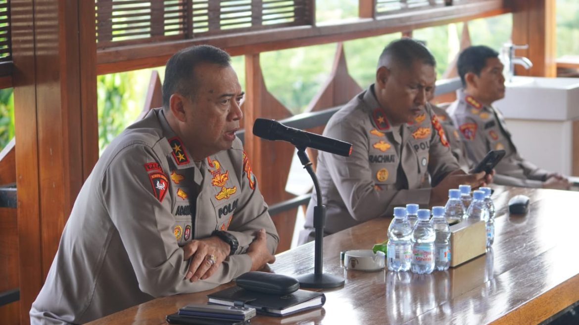 Polri Harus Humanis dan Profesional, Tegas Kapolda Sulbar