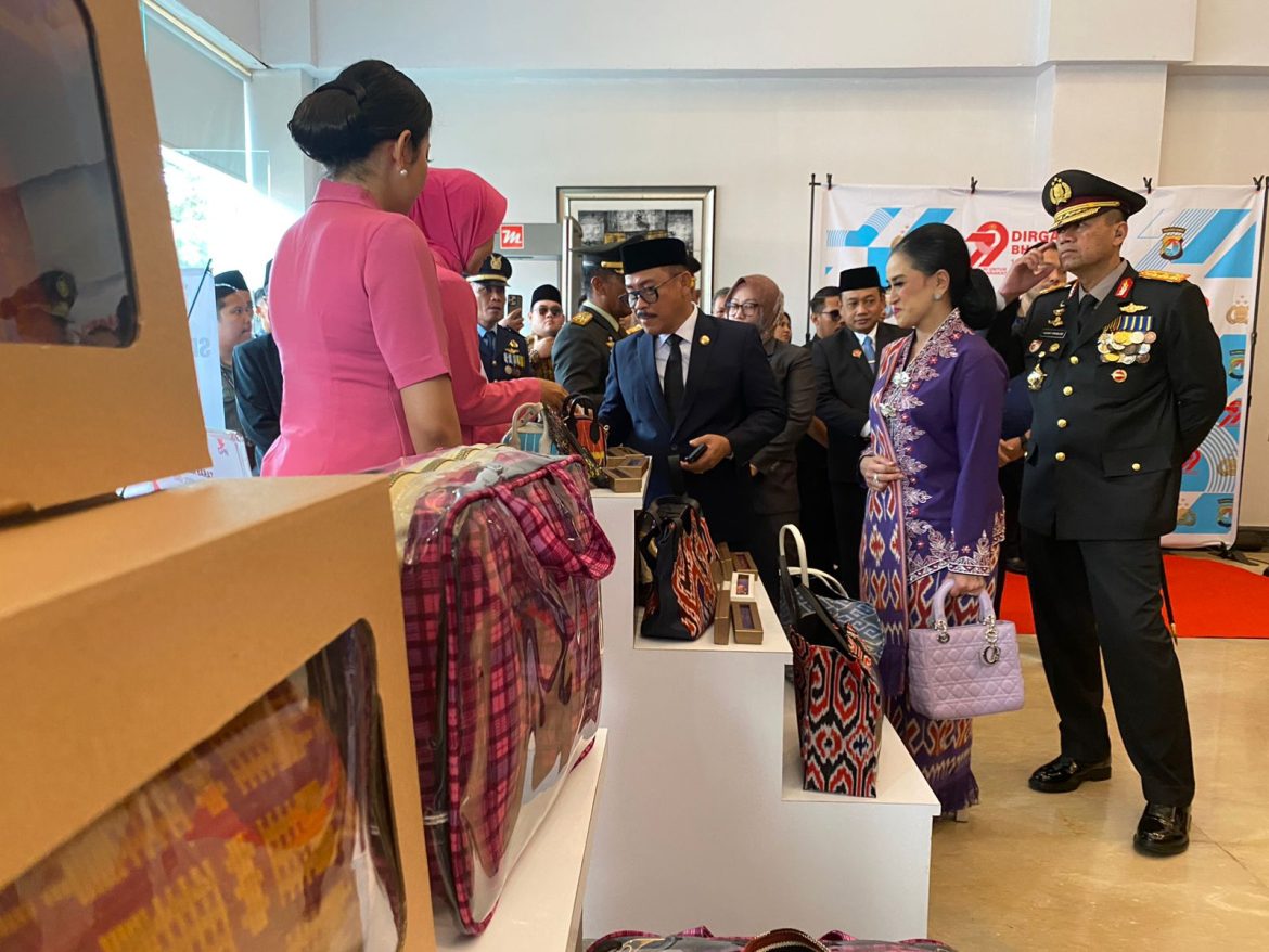 UMKM Meriahkan Puncak Hari Bhayangkara di Sulbar
